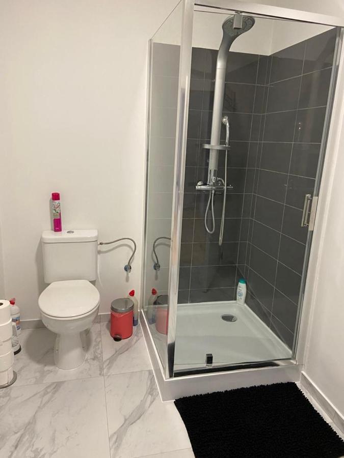 Modern Apartment Third Floor Брюссель Экстерьер фото